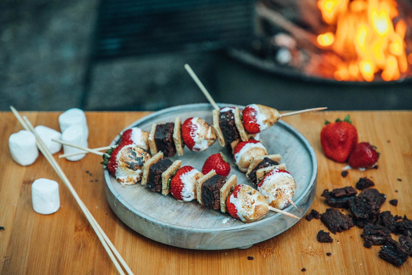 Campfire Desserts Toasted Strawberry Smores Getaway 5435