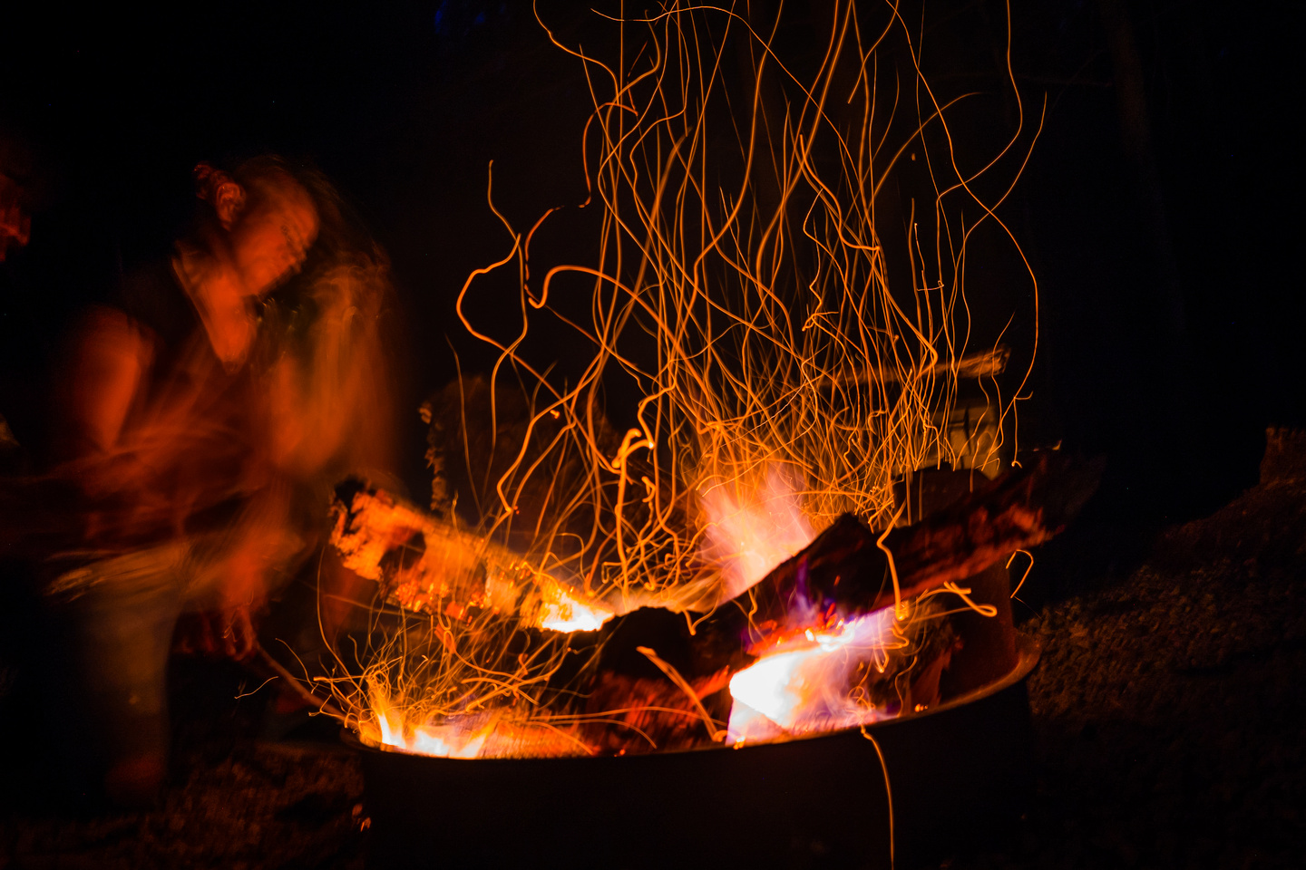 How to Build a Campfire and Campfire Safety Tips
